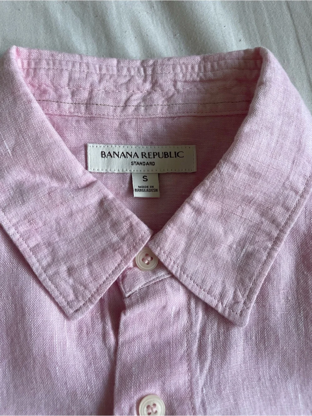 Banana Republic Men’s Pink Linen Button-Down Shirt / S